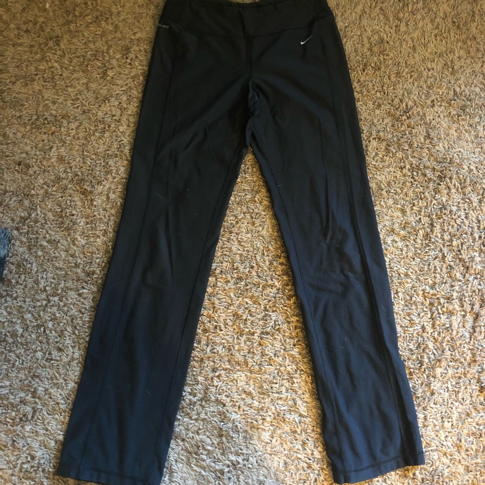 Nike Dri-Fit Straight Leg Leggings